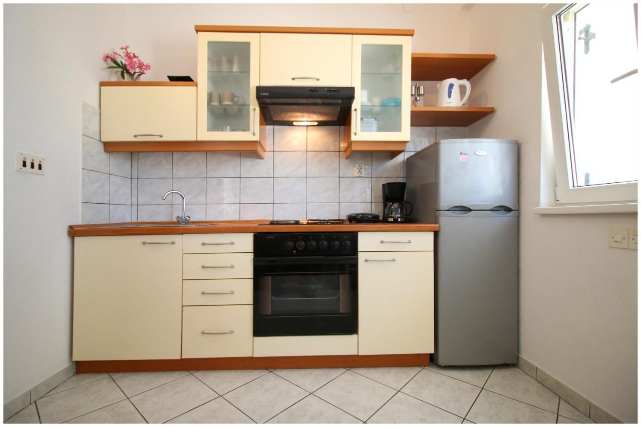 Studio Apartman Elena Primosten Luaran gambar